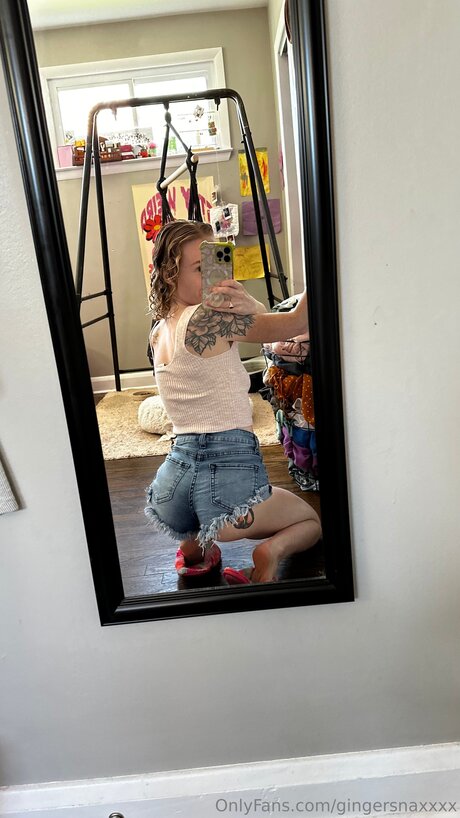 Gingersnaxxxx porn actress img