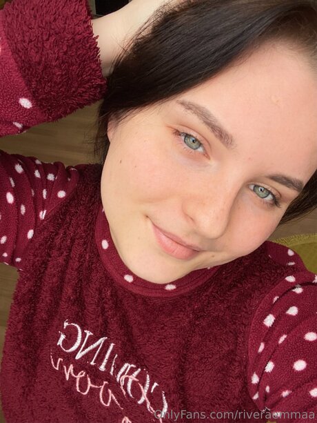 Riveraemmaa model hot pictures