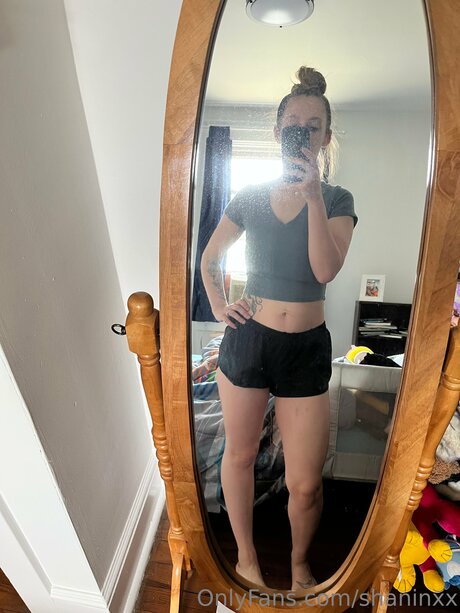 Shaninxx beautiful model image