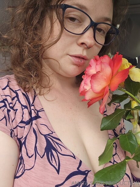 Amatasage pornographic model picture