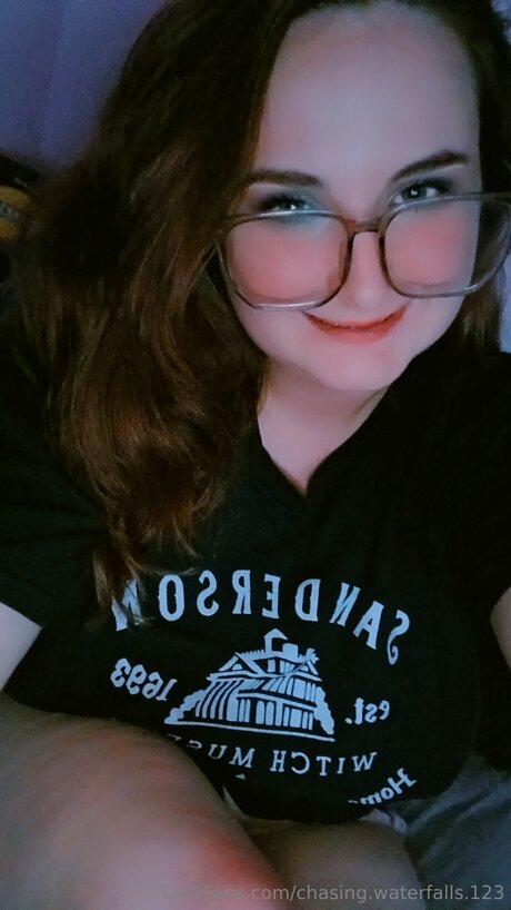 Chasing Waterfalls 123 model best pictures