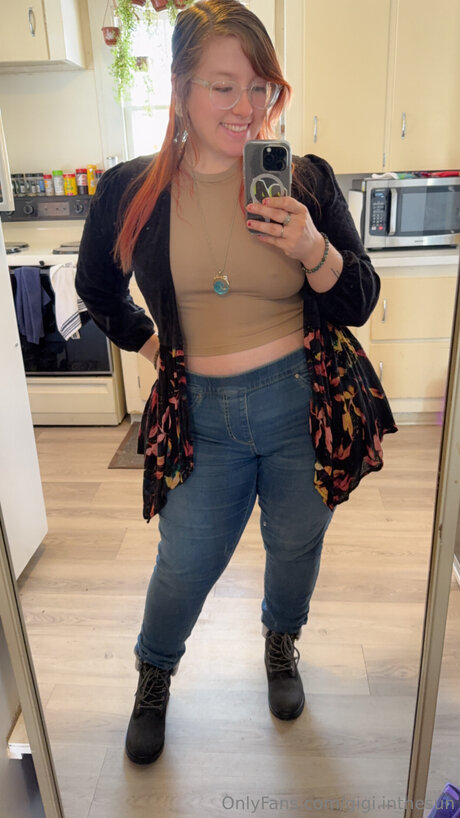 Gigi Inthesun naked star gallery