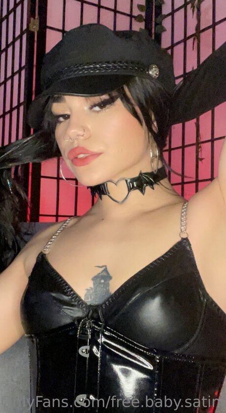 Free Baby Satine pornstar top image