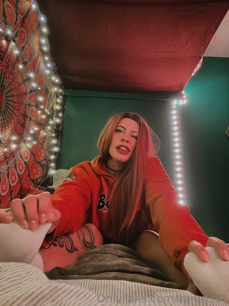 Vamp Ivy sex model photos