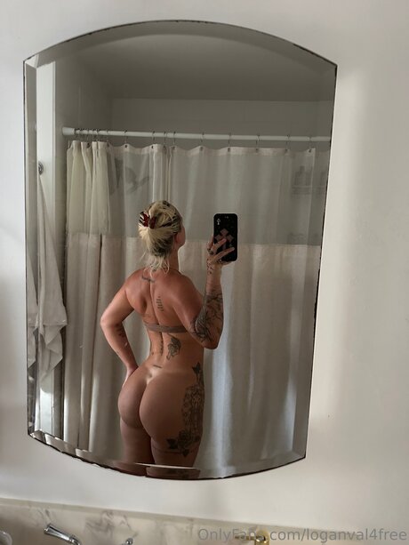 Loganval4free nude star picture