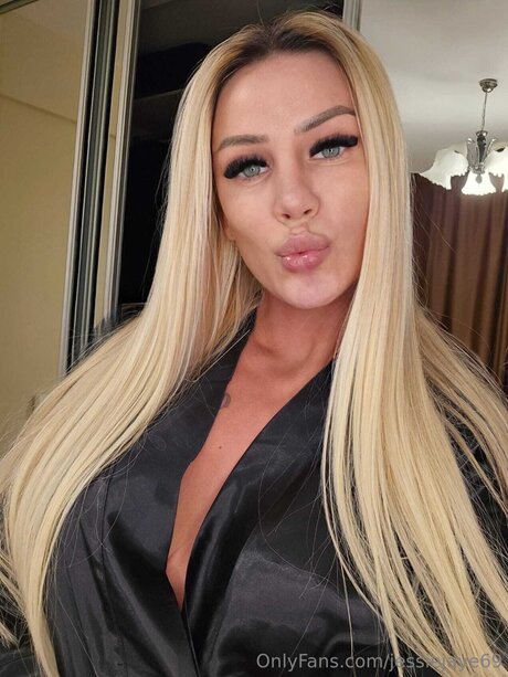 Jessiejaye69 perfect star pic