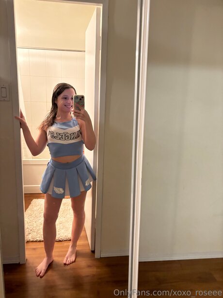 Xoxo Roseee xxx actress pictures