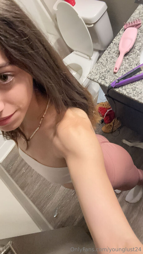 Younglust24 pornstar adult archive