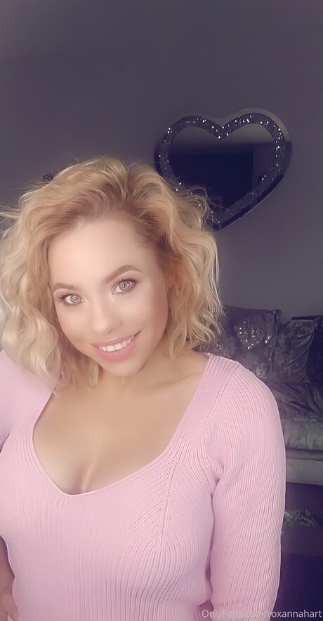 Roxannahart model top gallery