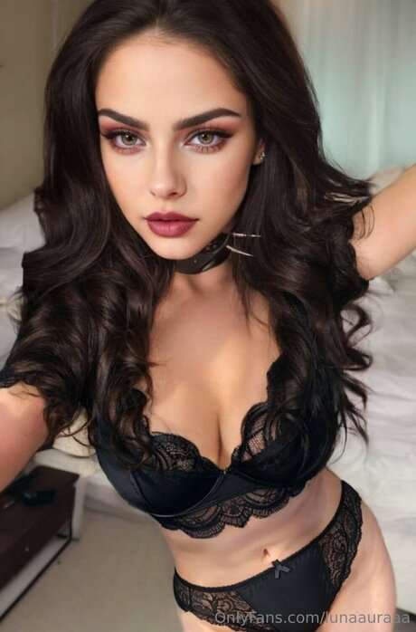 Lunaauraaa porn model photo