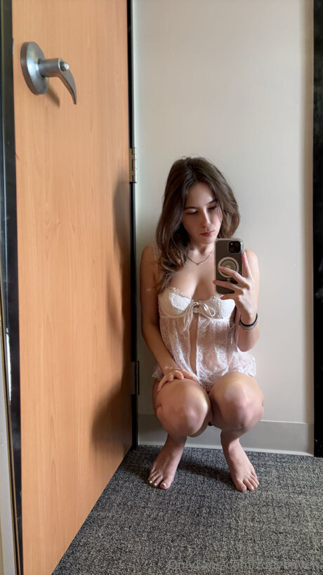 Zoeyhaven sex model photo
