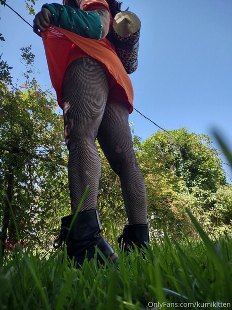 Kumikitten model xxx pic