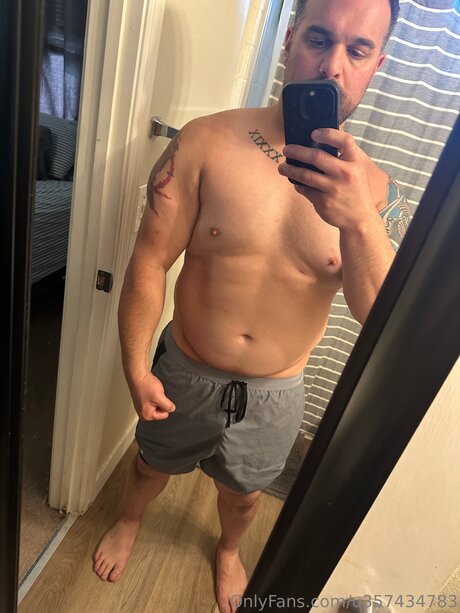 U357434783 thumbnail