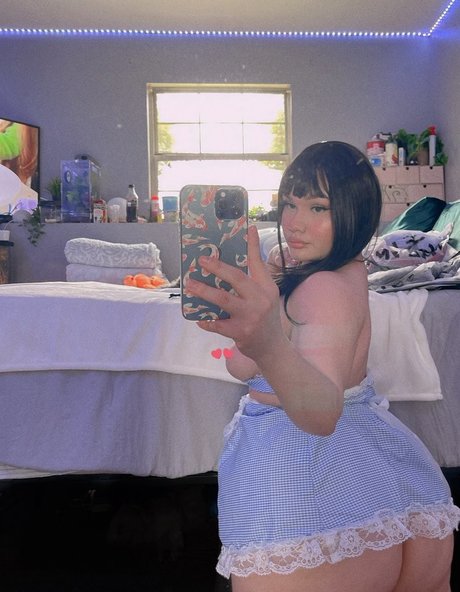 Cutest high quality model pic