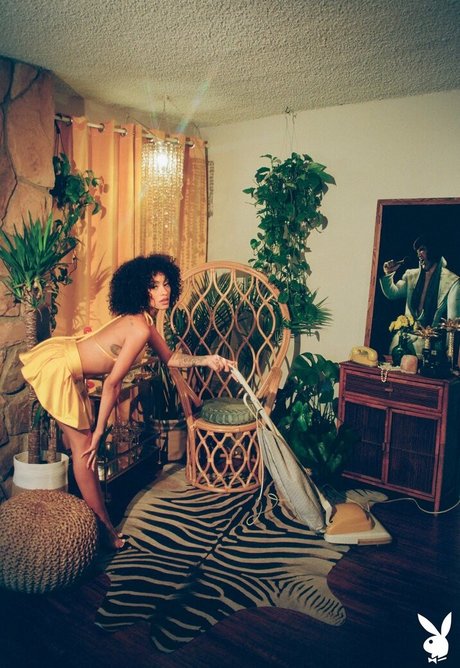 Sunnibytch model adult gallery
