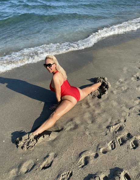 Mary Carey porn actress photos