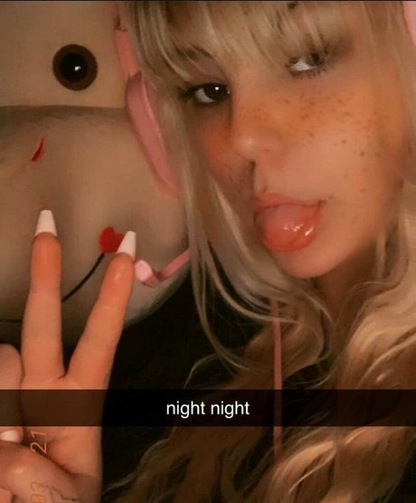 Chewys melons beautiful actress photo