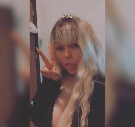 Chewys melons star sexy pics