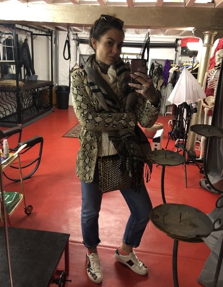 Nikky French star exclusive images