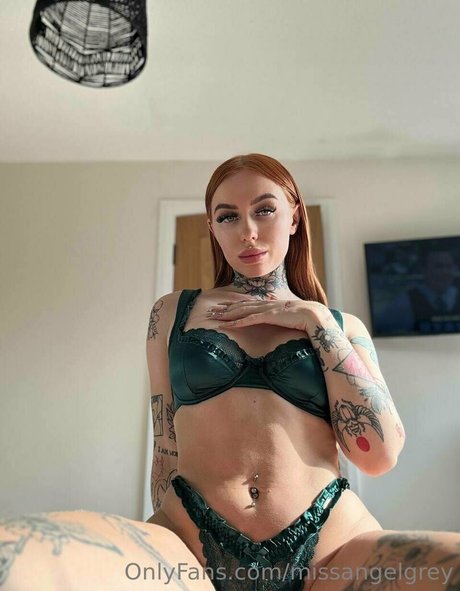 Angel Grey_ model exclusive image