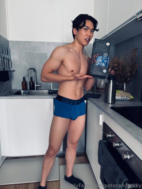 Peterandtekky pretty star photos