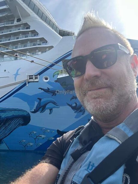 Stay At Home Dilf erotic star gallery