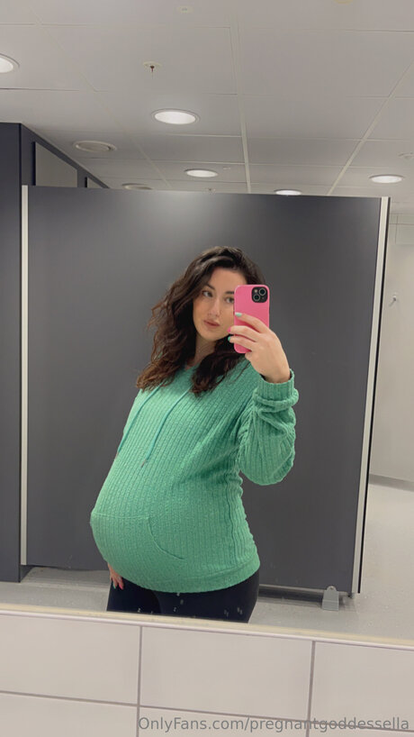 Pregnantgoddessella star hot photo