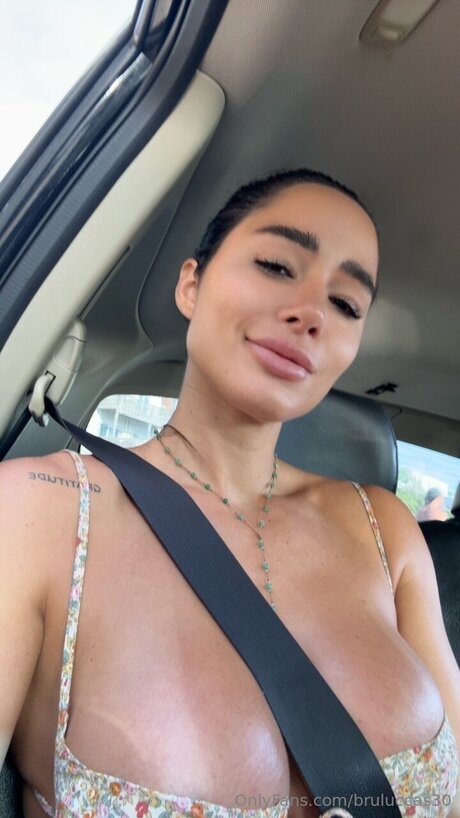 Bruluccas30 sex actress photos