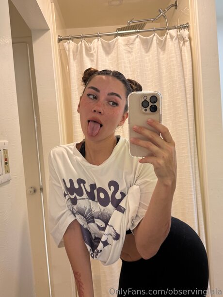 Observinglala model nudes pic