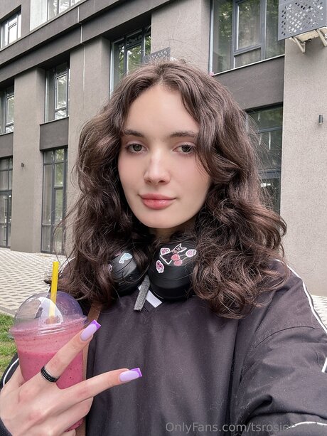 Tsrosiecandy nude model pictures