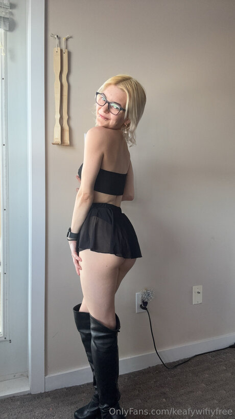 Keafywifiyfree model nice pic