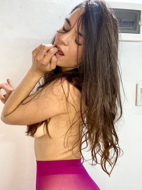 Hotkitty69arg erotic actress photo