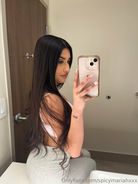 Amiramoonxo top star picture