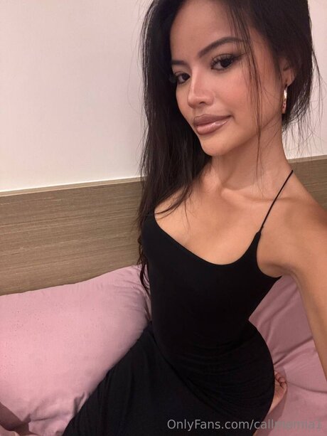 Callmemia1 pornstar sexy pic