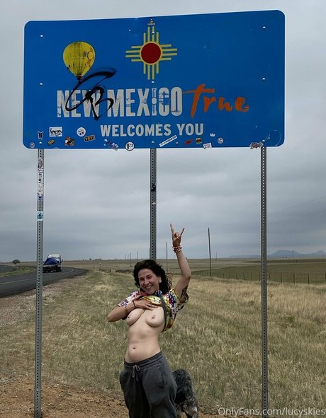 Lucyskyes top star image