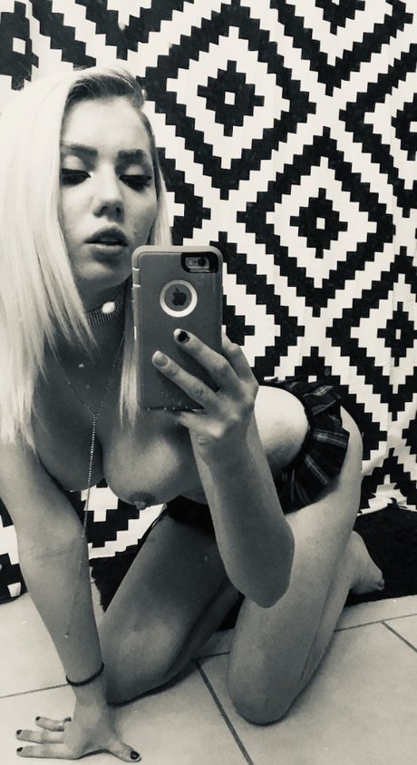 Bittersweet Temptation erotic pornstar pic