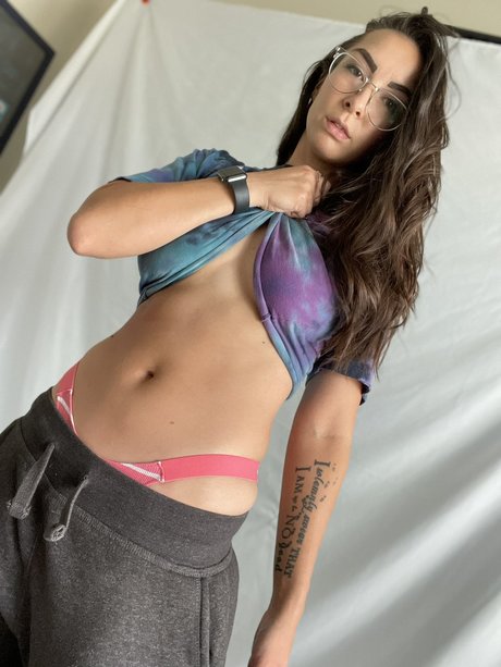 RhiCosplay hd actress image