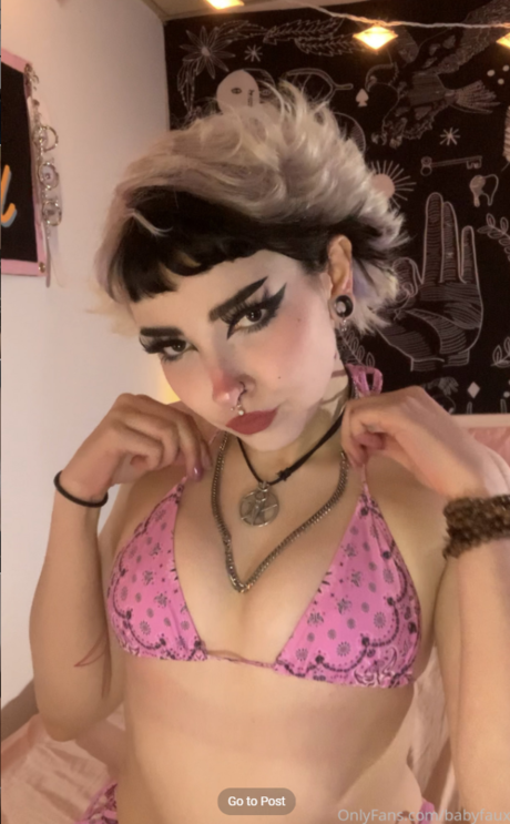 Evilgirll free pornstar pics