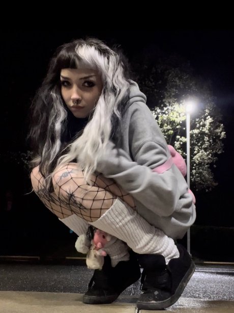 Evilgirll model nude pics