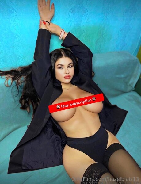 Hazelblais13 top star photo