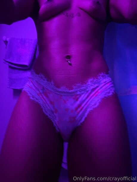 Crayofficial star hot photo