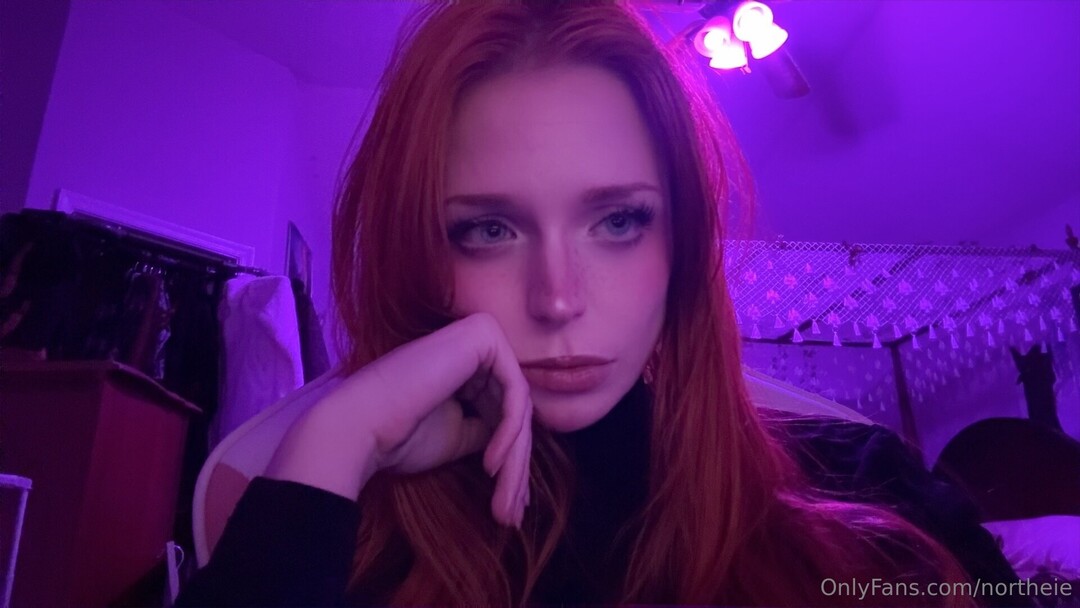 blonde curvy onlyfans hot naked gallery