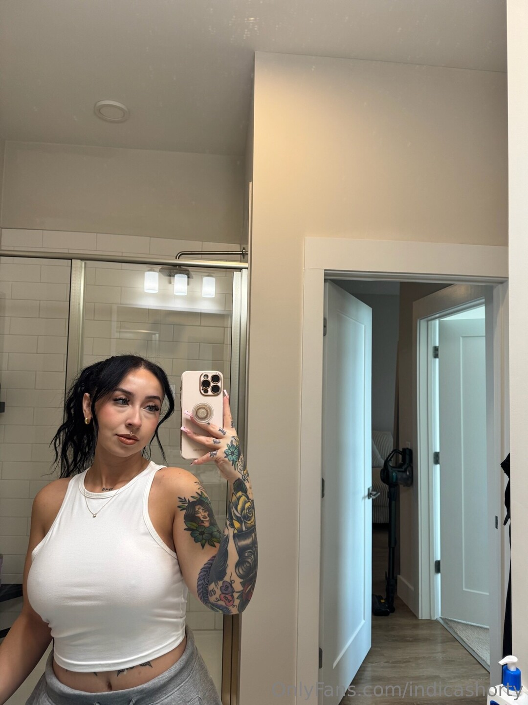 Indicashorty exclusive star images