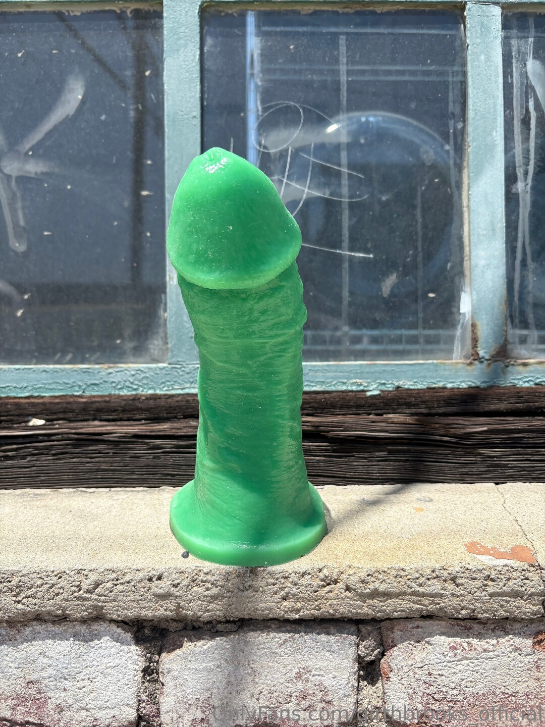 Girthbrooks Official xxx model photo