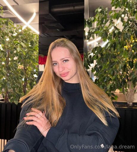 Lana Dream sexy star gallery