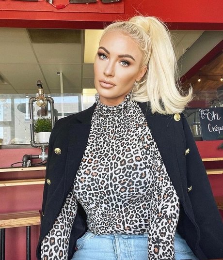 Kate Dee beautiful model photos