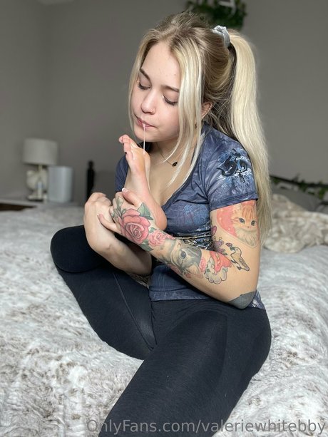 Valerie White_ star free photo