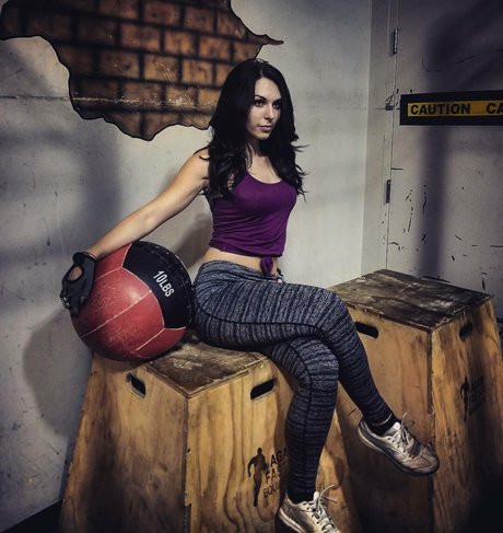 Cindy Brunet model porn photos