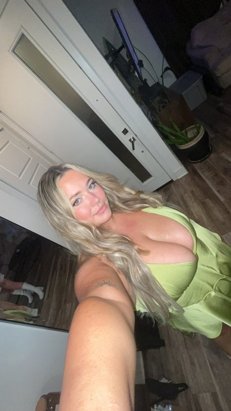 Discordiaa model pretty galleries