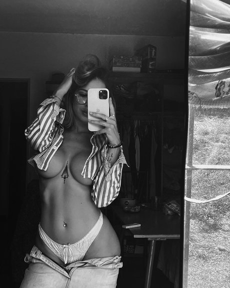 Kmdds nude actress archive